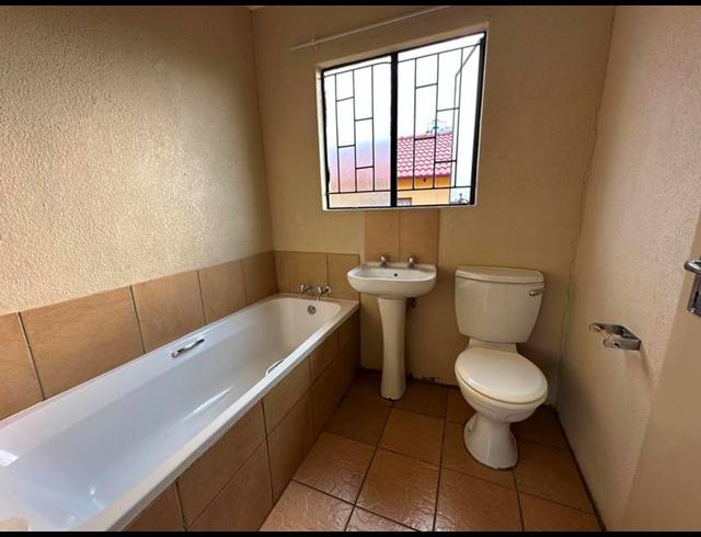 2 BEDROOM PROPERTY TO RENT IN SOSHANGUVE VV